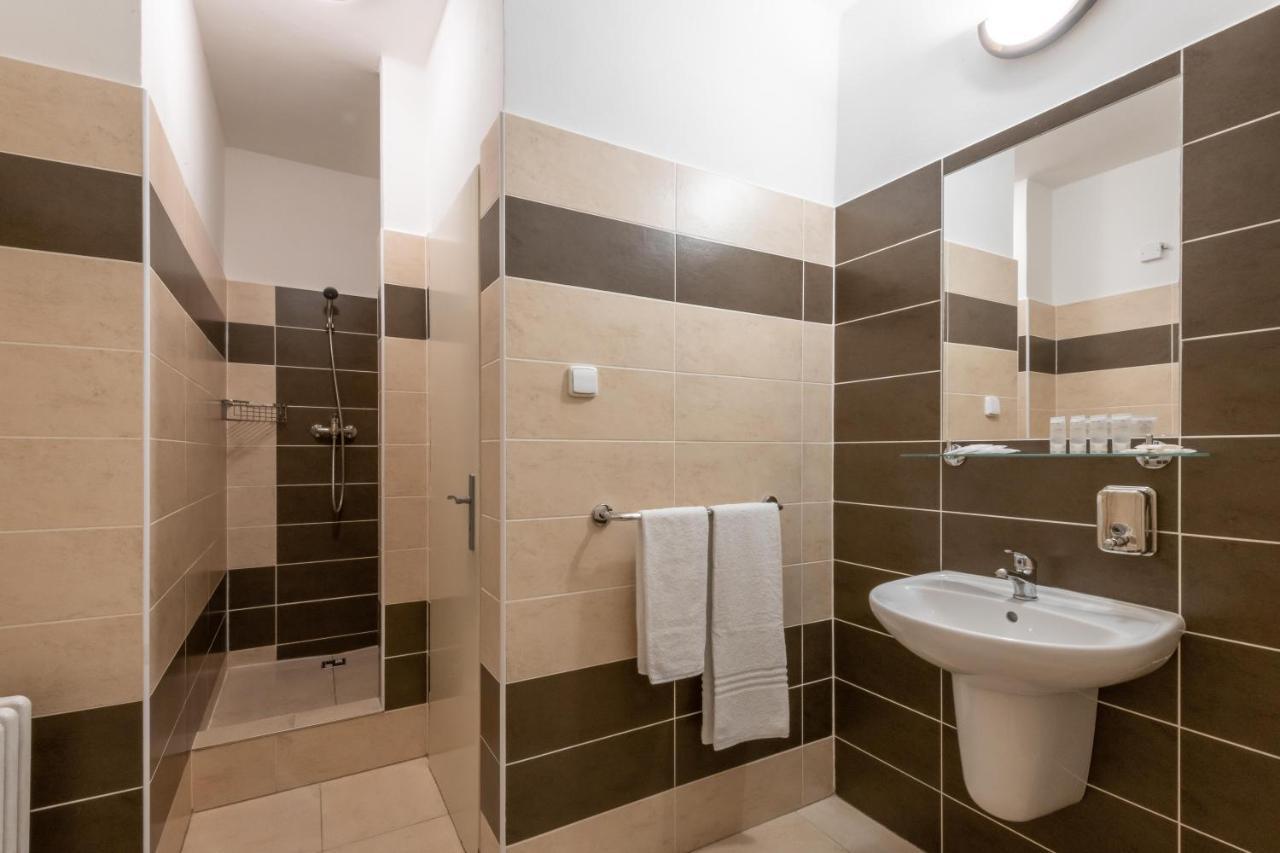 Wellness Hotel Sedy Vlk هاراشوف المظهر الخارجي الصورة